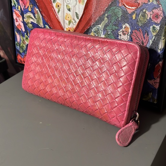 Bottega Veneta Wallet! - Picture 7 of 7